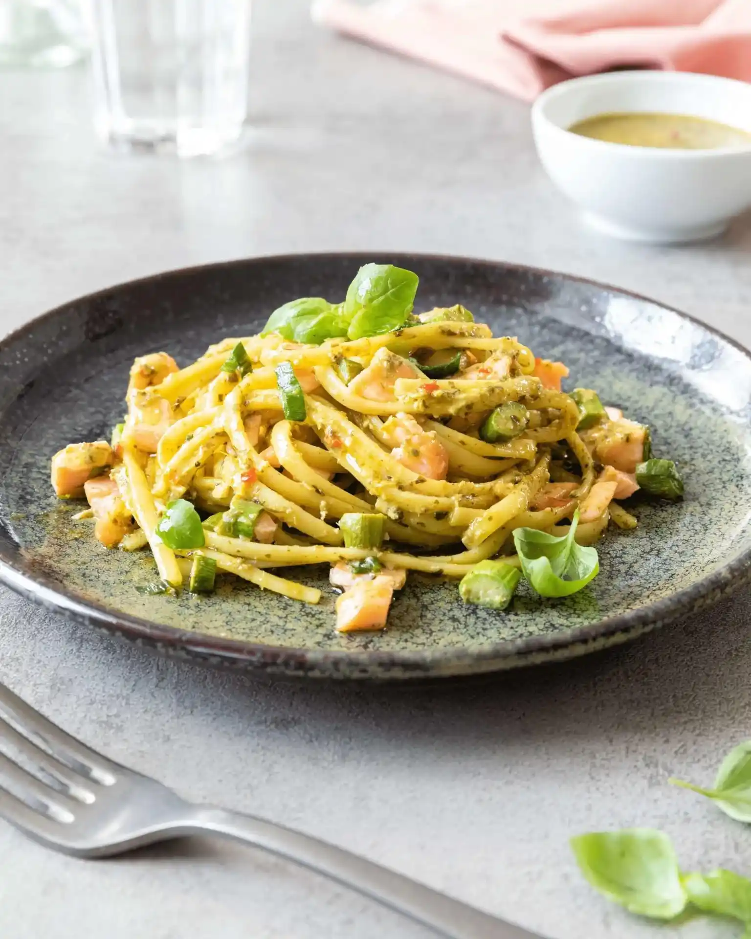 Pasta con salsa pesto: conservación del aceite y la vitamina E